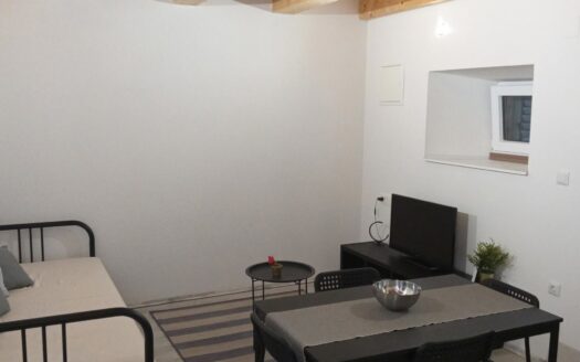 Prekrasna kuća s tri apartmana, otok Korčula, Žrnovo