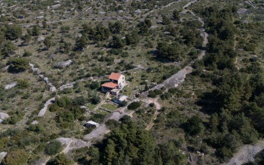 Milna, Brač – Vaš privatni kutak mira, svega korak do mora