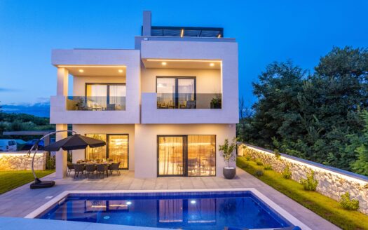 Nova moderna vila u Privlaci – bazen, jacuzzi i panoramski pogled