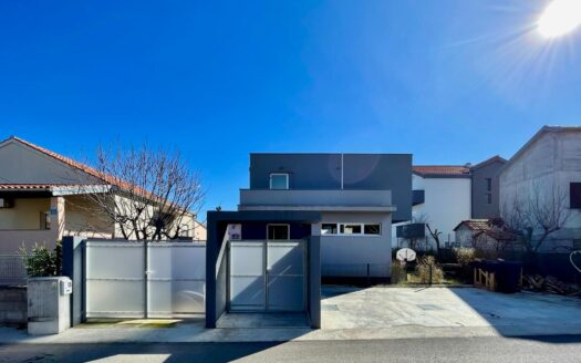 Luksuzna kuća u Zadru – idealno za obitelj i ulaganje