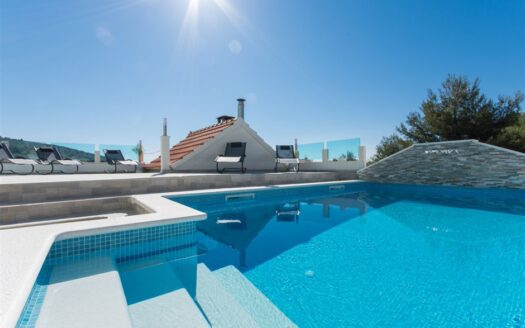 Atraktivna investicija: apartmanska kuća na Čiovu