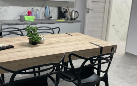 Prodaje se kuća u Karlobagu – 2. red do mora